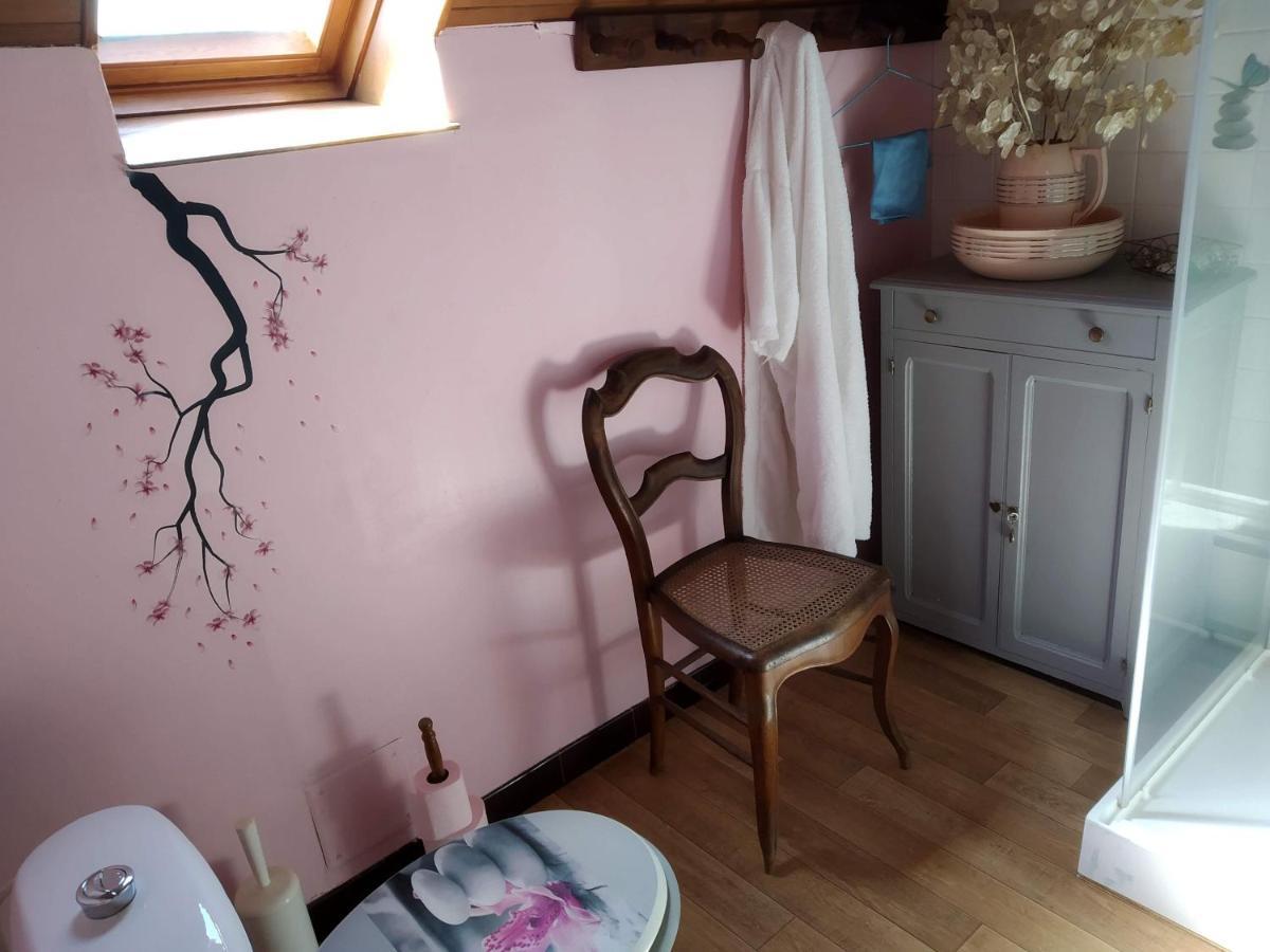 La Longere Des Gillettes Bed & Breakfast Bézenet Exterior photo