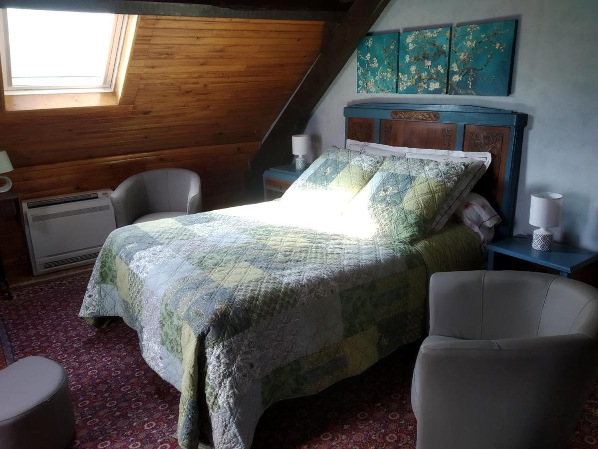 La Longere Des Gillettes Bed & Breakfast Bézenet Exterior photo