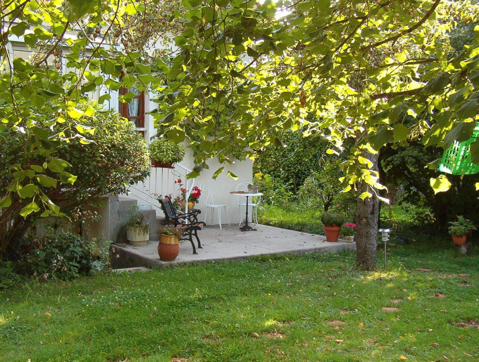 La Longere Des Gillettes Bed & Breakfast Bézenet Exterior photo