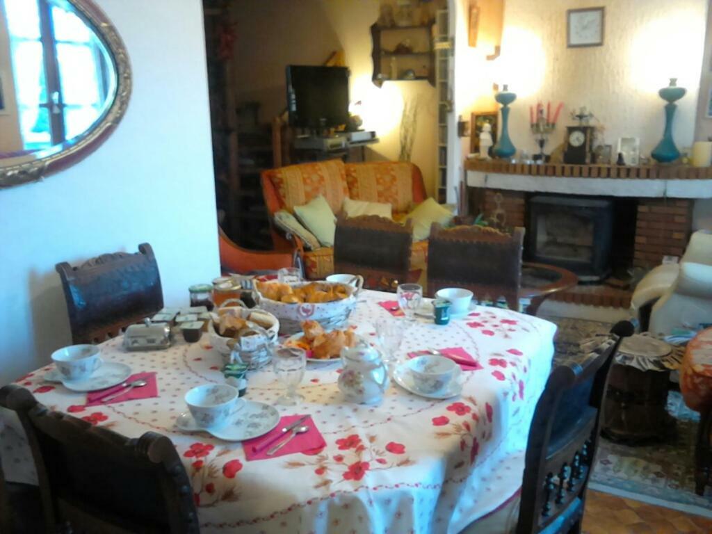 La Longere Des Gillettes Bed & Breakfast Bézenet Exterior photo